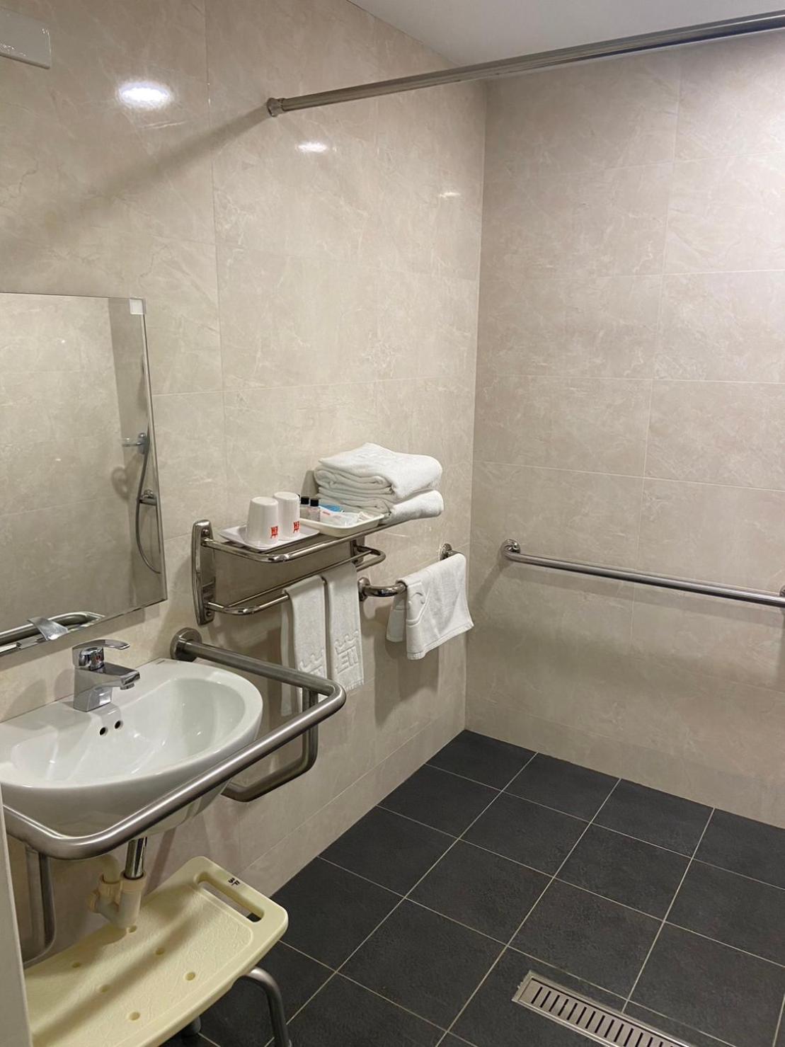 Emperor Hotel Тайбей Екстер'єр фото