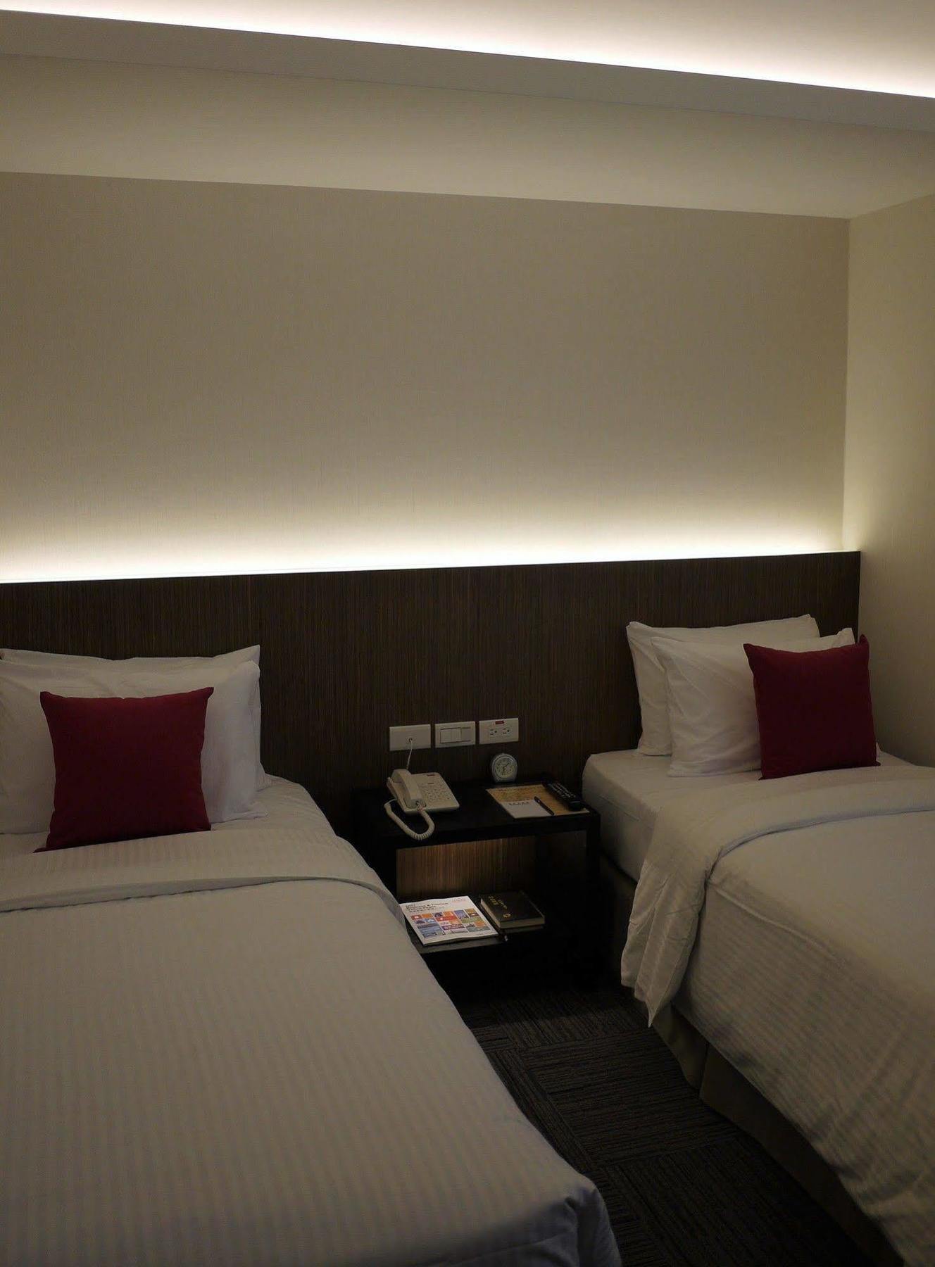 Emperor Hotel Тайбей Екстер'єр фото
